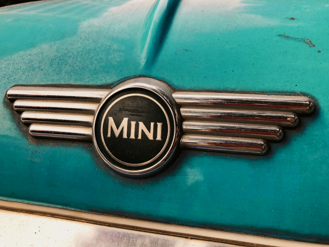 Mini Cooper emblem